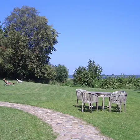 4 Gut Grubnow Wasserblick *